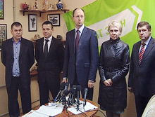 В нападении на Красноармейский офис "Фронту змін" нет ничего личного, - Яценюк