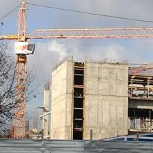 Вход в новое здание аэропорта