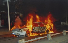 В Киеве вторую ночь горят автомобили