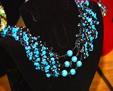 Красноармейская мастерица представила свои работы из бисера