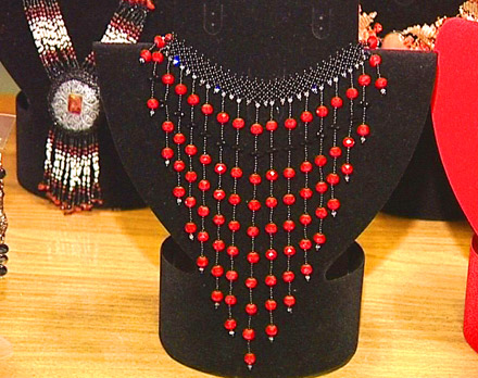 Красноармейская мастерица представила свои работы из бисера