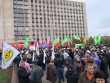 В Донецке протестуют против Налогового кодекса и давления на выборах 