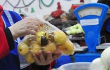 Украинцы скоро будут покупать еду по карточкам Украинцы скоро будут покупать еду по карточкам