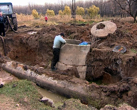 В Красноармейске сокращена подача воды - ремонтируют водопровод
