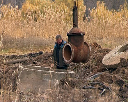 В Красноармейске сокращена подача воды - ремонтируют водопровод
