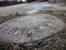 Житель Константиновки на личном авто совершал кражи крышек канализационных люков в Краматорске