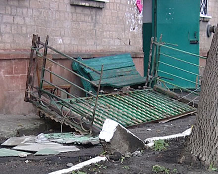 В Красноармейске падают балконы