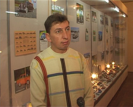 В Красноармейском городском историческом музее открылась выставка «Автомобиль на ладони»