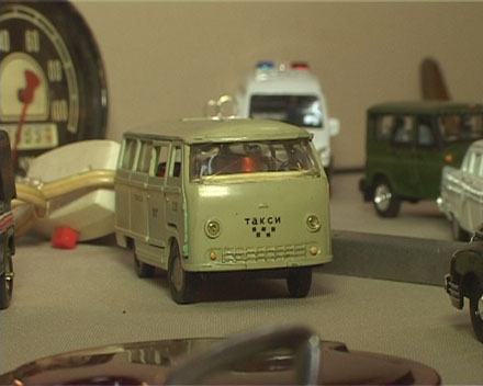 В Красноармейском городском историческом музее открылась выставка «Автомобиль на ладони»