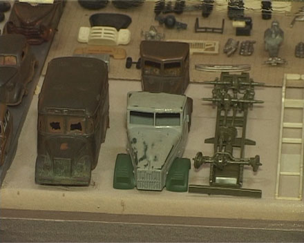 В Красноармейском городском историческом музее открылась выставка «Автомобиль на ладони»