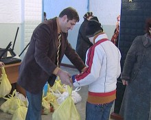 Сегодня в Родинском вручили подарки детям-инвалидам