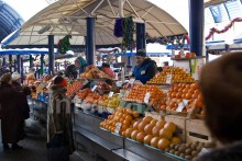 Овощи и фрукты начали предпразничную ценовую гонку