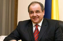 Янукович уволил министра здравоохранения