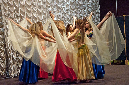 Красноармейск, студия арабского танца «Дженан»