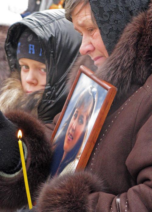 В Луганске почтили память погибших в результате взрыва в 7-й горбольнице