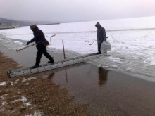 Мариупольские льды унесло в море. Рыболовов успели эвакуировать