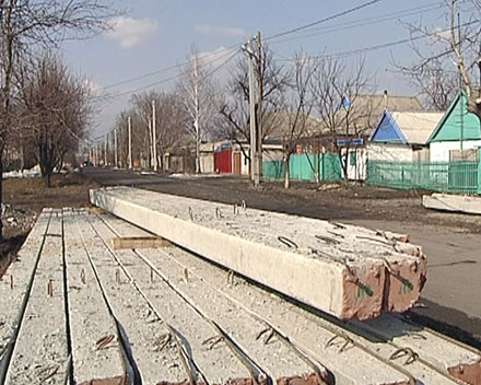 В западной части Красноармейска проводят капитальный ремонт электросетей (ФОТО)