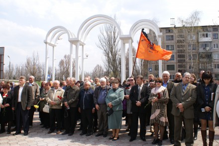 В Красноармейске открыли памятник ликвидаторам аварии на ЧАЭС (ФОТО)