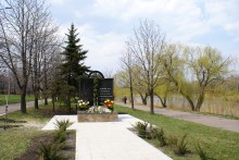 В Красноармейске открыли памятник ликвидаторам аварии на ЧАЭС (ФОТО)