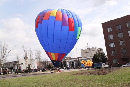 В Енакиево состоялось празднование 90-летия со дня рождения летчика-космонавта Г.Т.Берегового (ФОТО)