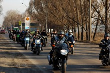 Помимо байкеров клуба GromAda MC в этот день открыли сезон также мотолюбители города Димитров, и клуб скутеристов, проехав единой колонной по улицам Красноармейска.