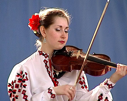 В микрорайоне «Лазурный» состоялся яркий весенний праздник «Пасха Красная» (ФОТО)