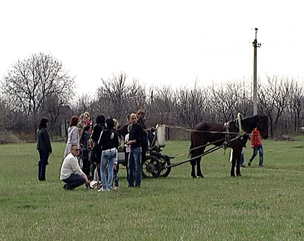 В микрорайоне «Лазурный» состоялся яркий весенний праздник «Пасха Красная» (ФОТО) 