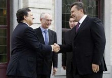  Янукович проводит встречу с Президентом Европейской Комиссии. Без свидетелей