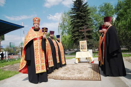 Сегодня в Красноармейске прошло освящение места под строительство храма (ФОТО)