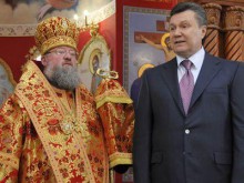 Янукович наградил орденом митрополита Донецкого и Мариупольского Илариона