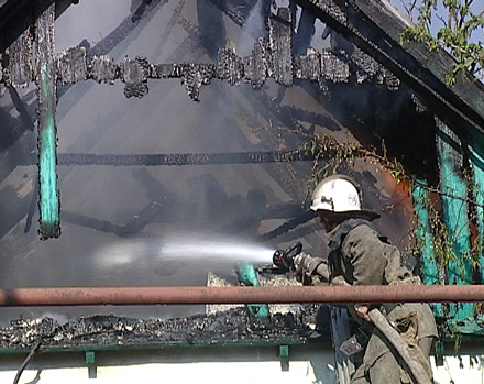 В Красноармейске горел частный дом (ФОТО)