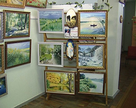 В Красноармейске открылась художественная выставка Владимира Черного (ФОТО)