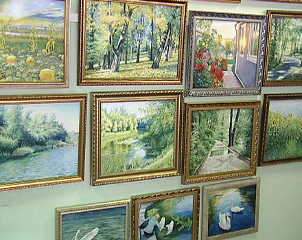 В Красноармейске открылась художественная выставка Владимира Черного (ФОТО)