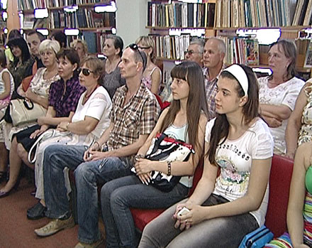 В Красноармейске открылась выставка молодой художницы «Графические метаморфозы»