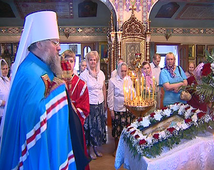Красноармейск посетил митрополит Донецкий и Мариупольский Иларион (ФОТО)