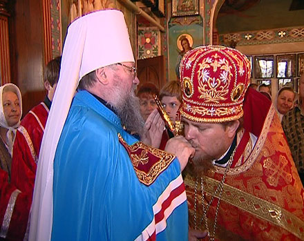 Красноармейск посетил митрополит Донецкий и Мариупольский Иларион (ФОТО)