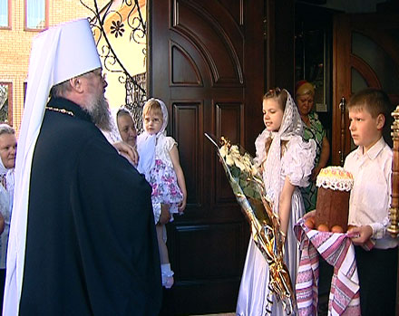 Красноармейск посетил митрополит Донецкий и Мариупольский Иларион (ФОТО)
