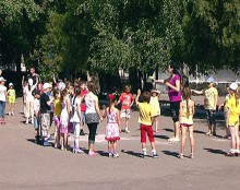 В поселке динасового завода начал работу пришкольный лагерь (ФОТО)