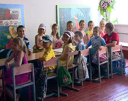 В поселке динасового завода начал работу пришкольный лагерь (ФОТО)