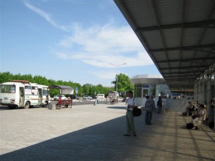 Под Донецком обустроили новый автовокзал "Западный"
