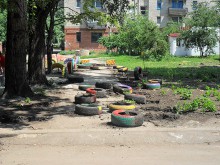  В Красноармейске неизвестные разгромили детскую площадку