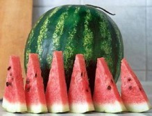  В Донецкой области проверяют арбузы на содержание пестицидов и нитратов.