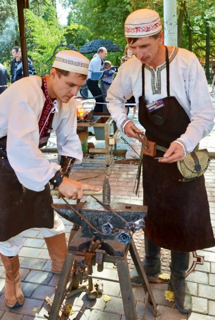 В Донецке состоялся ХІІІ Международный фестиваль кузнечного мастерства
