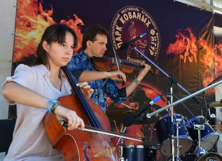 В Донецке состоялся ХІІІ Международный фестиваль кузнечного мастерства