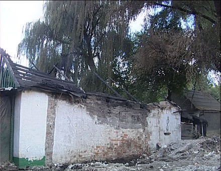 В Родинском горели гаражи (ФОТО) (ОБНОВЛЕНО)