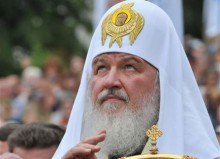 В центре Луганска Святейший Патриарх Московский и Всея Руси Кирилл проводит божественную литургию