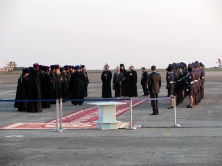 В Луганск прибыл Патриарх Московский и Всея Руси Кирилл. Фото "ОстроВ"