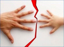 В Донецкой области мать, доведшая свою дочь до состояния скелета, получила 5 лет тюрьмы