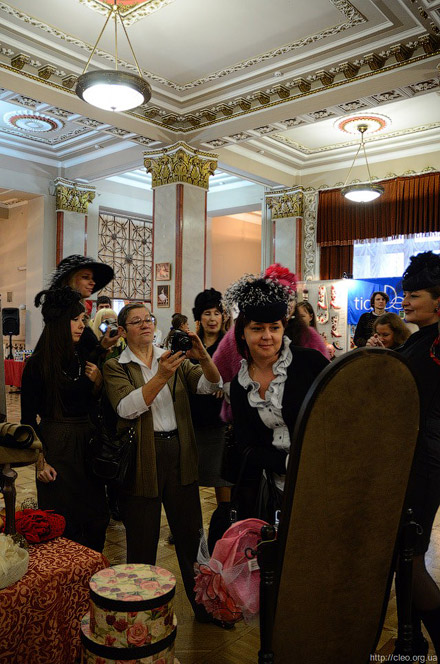 Девятый открытый фестиваль “Текстиль и мода 2011″ в Донецке (ФОТО)