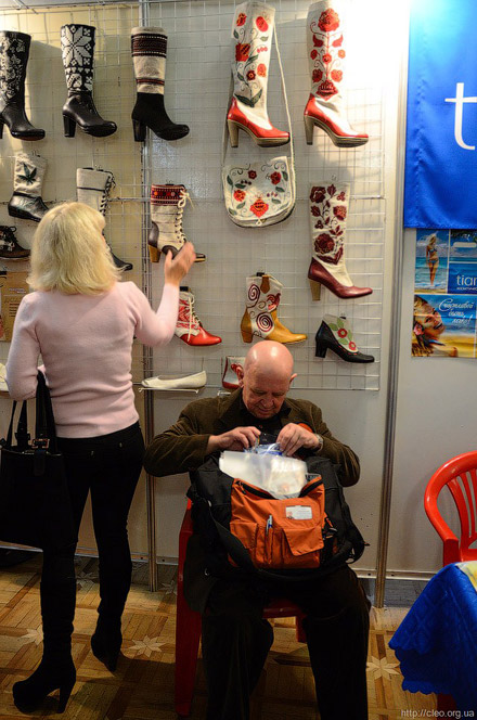 Девятый открытый фестиваль “Текстиль и мода 2011″ в Донецке (ФОТО)